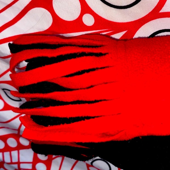 Reversible Winter Scarf - Picture 5 of 5